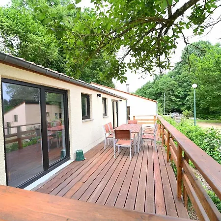 Comfortable Bungalow Completely Renovated Near Rabais *